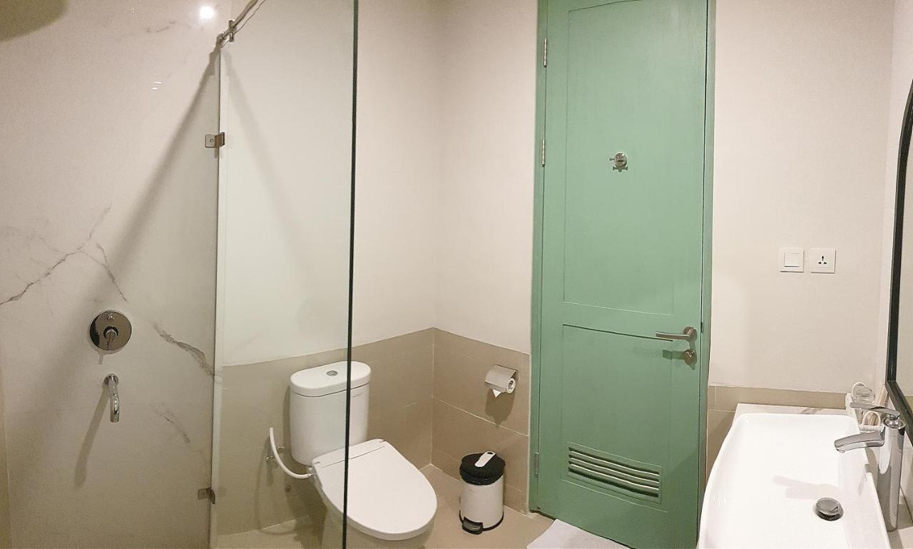 Jambuluwuk Thamrin Hotel Jakarta Exterior photo